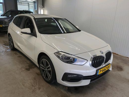 BMW 1 Serie 116d Business Ed. | Navi | Live Cockpit | Led | ActivLease financial lease