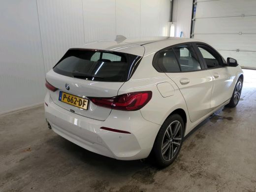 BMW 1 Serie 116d Business Ed. | Navi | Live Cockpit | Led | ActivLease financial lease