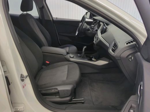 BMW 1 Serie 116d Business Ed. | Navi | Live Cockpit | Led | ActivLease financial lease