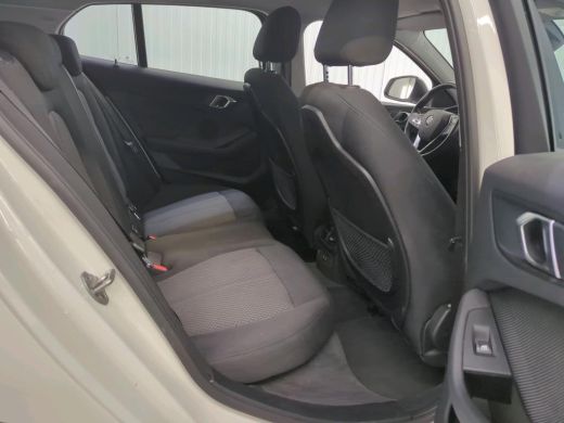 BMW 1 Serie 116d Business Ed. | Navi | Live Cockpit | Led | ActivLease financial lease