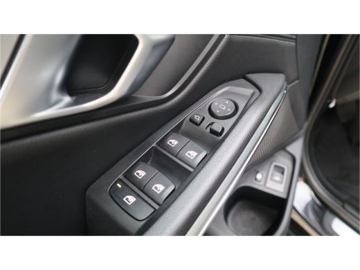 BMW 3 Serie Touring 330e Sport Line / SOH 95% / Hifi / Camera / Sportstoelen / ActivLease financial lease