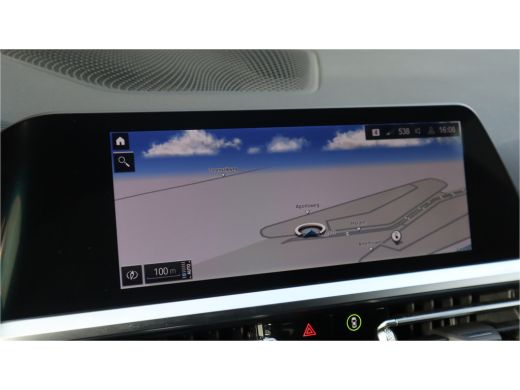 BMW 3 Serie Touring 330e Sport Line / SOH 95% / Hifi / Camera / Sportstoelen / ActivLease financial lease