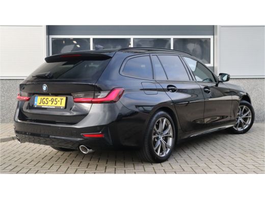 BMW 3 Serie Touring 330e Sport Line / SOH 95% / Hifi / Camera / Sportstoelen / ActivLease financial lease