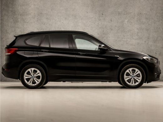 BMW X1 xDrive25e Sportline 221Pk Automaat (GROOT NAVI, CLIMATE, ALCANTARA, GETINT GLAS, ELEK ACHTERKLEP,... ActivLease financial lease