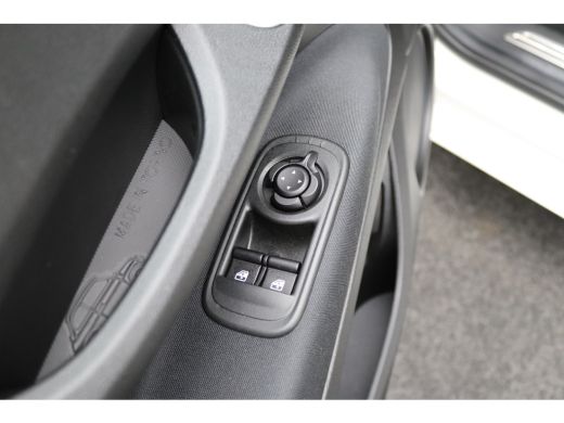 Fiat 500 42 kWh | Afst. bed. voor centr. deurvergr. | Airco (automatisch) | Alarm klasse 1(startblokkering) ActivLease financial lease