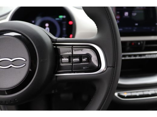 Fiat 500 42 kWh | Afst. bed. voor centr. deurvergr. | Airco (automatisch) | Alarm klasse 1(startblokkering) ActivLease financial lease