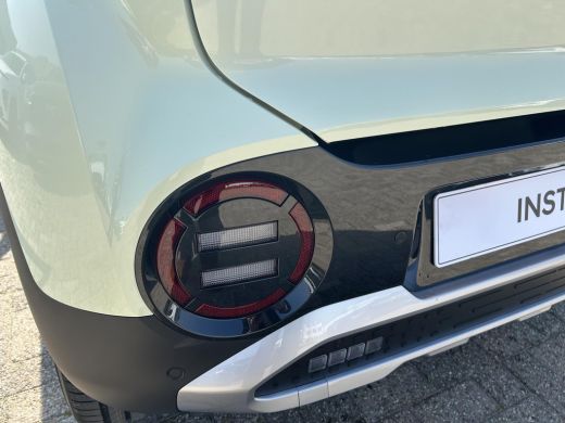 Hyundai Inster E-Motion 42 kWh | 3.000,- korting | Gratis laadstation t.w.v. 589,- | Uit voorraad leverbaar ActivLease financial lease