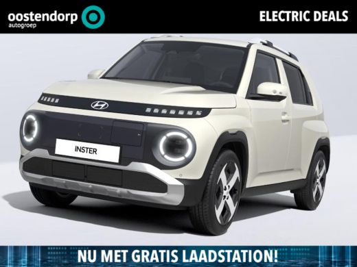 Hyundai Inster Evolve 49 kWh | 3.000,- korting | Gratis laadstation t.w.v. 589,- | Uit voorraad leverbaar Hyundai Inster Evolve 49 kWh | 3.000,- korting | Gratis laadstation t.w.v. 589,- | Uit voorraad leverbaar