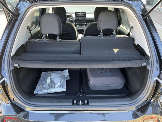 Hyundai Inster Evolve Sky 49 kWh | 3.000,- korting | Gratis laadstation t.w.v. 589,- | Uit voorraad leverbaar | ActivLease financial lease