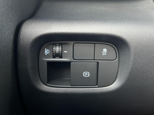 Hyundai Inster Pulse 49 kWh | 3.000,- korting | Gratis laadstation t.w.v. 589,- | Uit voorraad leverbaar | ActivLease financial lease