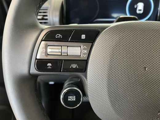 Hyundai Inster Pulse 49 kWh | 3.000,- korting | Gratis laadstation t.w.v. 589,- | Uit voorraad leverbaar | Apple... ActivLease financial lease