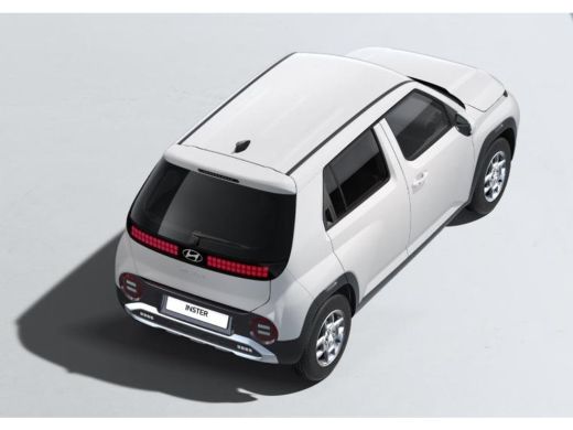 Hyundai Inster Pulse 49 kWh | 3.000,- korting | Gratis laadstation t.w.v. 589,- | Uit voorraad leverbaar | Apple... ActivLease financial lease