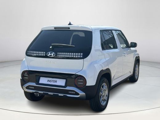 Hyundai Inster Pulse 49 kWh winter | 3.000,- korting | Gratis laadstation t.w.v. 589,- | Uit voorraad leverbaar ActivLease financial lease