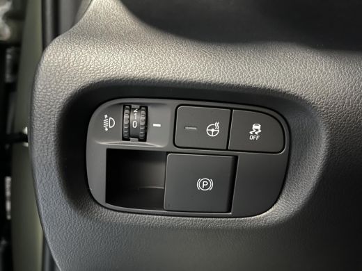 Hyundai Inster Pulse 49 kWh Winter | 3.000,- korting | Gratis laadstation t.w.v. 589,- | Uit voorraad leverbaar ... ActivLease financial lease