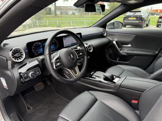 Mercedes-Benz CLA Shooting Brake 200 Aut. Business Sol. Luxury | Navi | Camera | Sfeer Verlichting | ActivLease financial lease