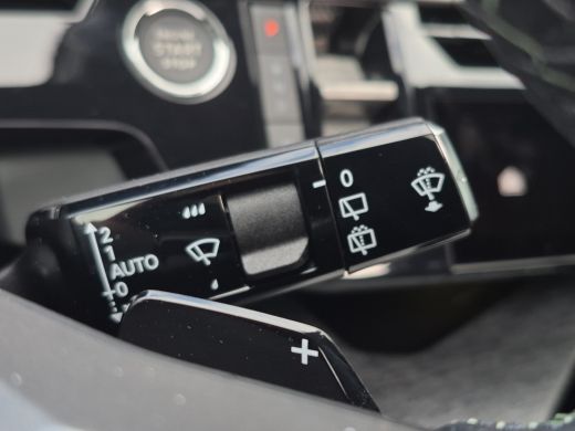 Peugeot 5008 1.2 Hybrid 136 GT 7 persoons | Full options | Panoramadak | Elektrische stoelen + massage | Leder... ActivLease financial lease