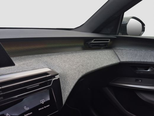 Peugeot 5008 1.2 Hybrid 136 GT 7 persoons | Full options | Panoramadak | Elektrische stoelen + massage | Leder... ActivLease financial lease