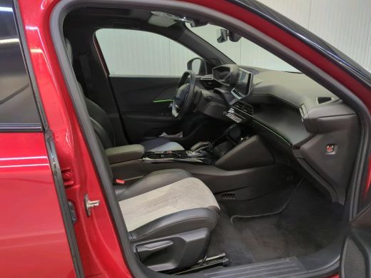 Peugeot e-2008 EV GT 50 kWh | Panorama | Navi | Camera | ActivLease financial lease