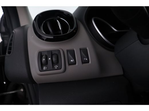 Renault Trafic 1.6 dCi T27 L1H1 Comfort navigatie, parkeersensoren, ruiten in achterdeuren en zijdeur ActivLease financial lease