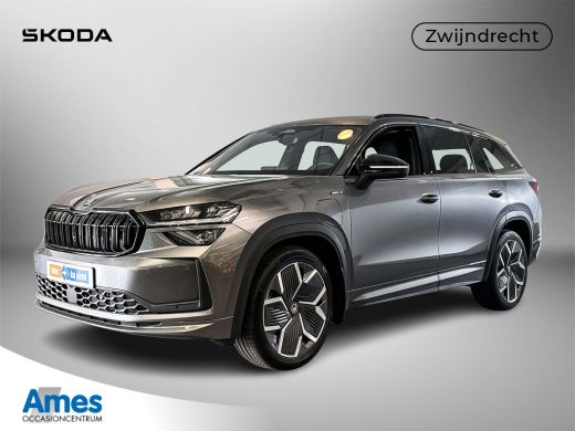 Skoda Kodiaq 1.5 204pk TSI PHEV Sportline Business Achteruitrijcamera | Adaptive Cruise Control | Zwenkbare tr... Skoda Kodiaq 1.5 204pk TSI PHEV Sportline Business Achteruitrijcamera | Adaptive Cruise Control | Zwenkbare tr...