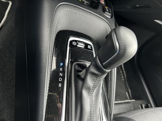 Toyota Corolla Touring Sports Hybrid 140 Dynamic (Navigatie - Elektrische achterklep) ActivLease financial lease