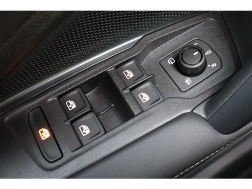 Volkswagen Tayron Life Edition | 'App-Connect' draadloze smartphone integratie | Automatische afstandsregeling (Ada... ActivLease financial lease