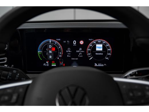 Volkswagen Tiguan R-Line Edition - eHybrid | 'App-Connect' draadloze smartphone integratie | Automatische afstandsr... ActivLease financial lease