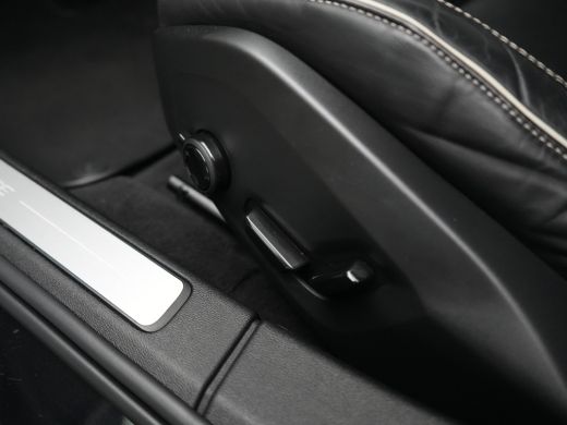 Volvo  V60 2.0 T6 Plug-in hybrid AWD Plus Dark | Long Range | R-Design | Sportstoel + geheugen | Adaptive Cr... ActivLease financial lease