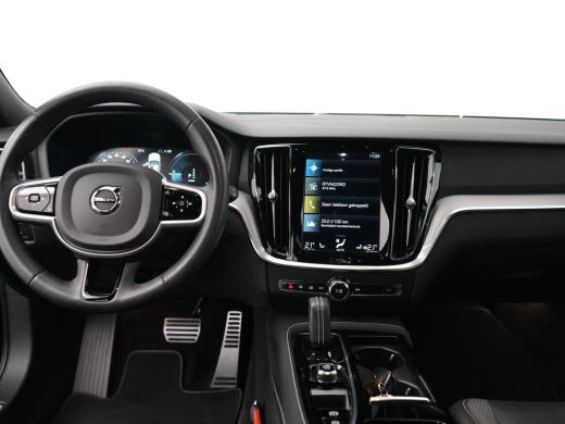 Volvo  V60 2.0 T6 Plug-in hybrid AWD Plus Dark | Long Range | R-Design | Sportstoel + geheugen | Adaptive Cr... ActivLease financial lease