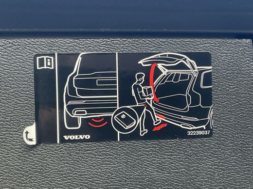 Volvo  XC60 2.0 Recharge T6 AWD PHEV Pano Elek.Trekhaak HK Hud Leer 360Cam Memory VOL! ActivLease financial lease