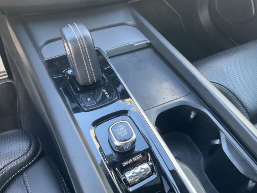 Volvo  XC60 2.0 Recharge T6 AWD PHEV Pano Elek.Trekhaak HK Hud Leer 360Cam Memory VOL! ActivLease financial lease