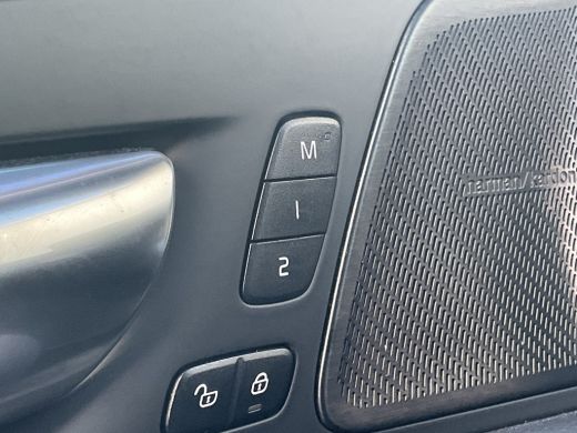 Volvo  XC60 2.0 Recharge T6 AWD PHEV Pano Elek.Trekhaak HK Hud Leer 360Cam Memory VOL! ActivLease financial lease