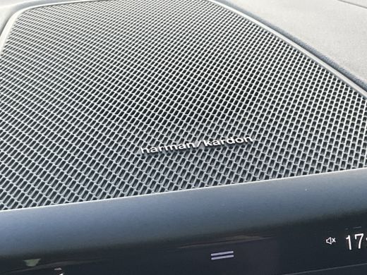 Volvo  XC60 2.0 Recharge T6 AWD PHEV Pano Elek.Trekhaak HK Hud Leer 360Cam Memory VOL! ActivLease financial lease