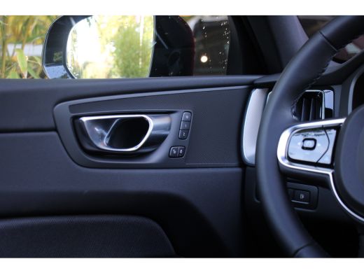 Volvo  XC60 2.0 T6 Plug-in hybrid AWD Plus Dark | Trekhaak | Camera | Panoramadak | Pilot Assist | Memory seats ActivLease financial lease