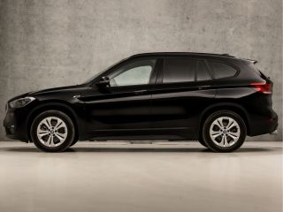 BMW X1 xDrive25e Sportline 221Pk Automaat (GROOT NAVI, CLIMATE, ALCANTARA, GETINT GLAS, ELEK ACHTERKLEP,...