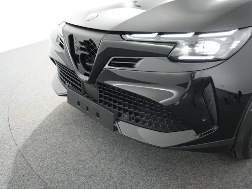 Alfa Romeo Junior Ibrida Speciale | Binnenspiegel met Dimautomaat | Intelligent Adaptive Speedcontrol (Intelligent ... ActivLease financial lease