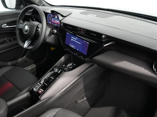 Alfa Romeo Junior Ibrida Speciale | Binnenspiegel met Dimautomaat | Intelligent Adaptive Speedcontrol (Intelligent ... ActivLease financial lease