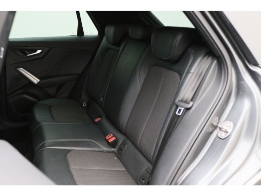 Audi Q2 30 TFSI S Edition 2x S-Line, LED, Apple Carplay, Climate, Navigatie, DAB ActivLease financial lease