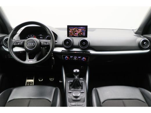 Audi Q2 30 TFSI S Edition 2x S-Line, LED, Apple Carplay, Climate, Navigatie, DAB ActivLease financial lease