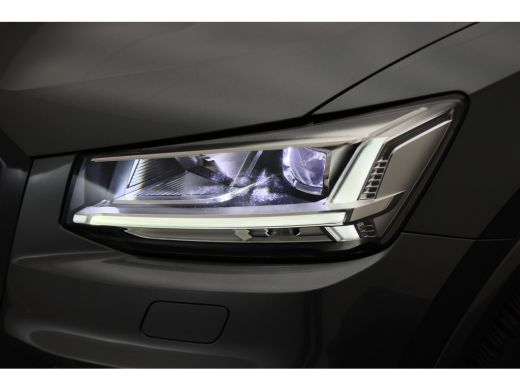 Audi Q2 30 TFSI S Edition 2x S-Line, LED, Apple Carplay, Climate, Navigatie, DAB ActivLease financial lease