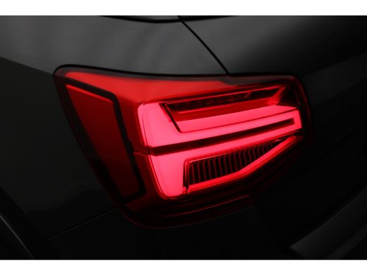 Audi Q2 30 TFSI S Edition 2x S-Line, LED, Apple Carplay, Climate, Navigatie, DAB ActivLease financial lease
