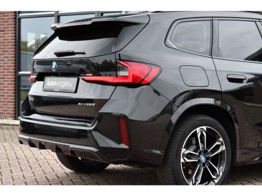 BMW X1 xDrive25e M-Sport Pano ACC 360 HUD 19inch Adp-onderstel BTW-auto ActivLease financial lease