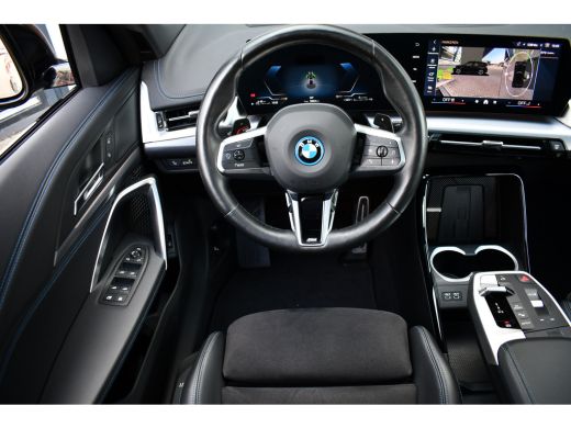 BMW X1 xDrive25e M-Sport Pano ACC 360 HUD 19inch Adp-onderstel BTW-auto ActivLease financial lease