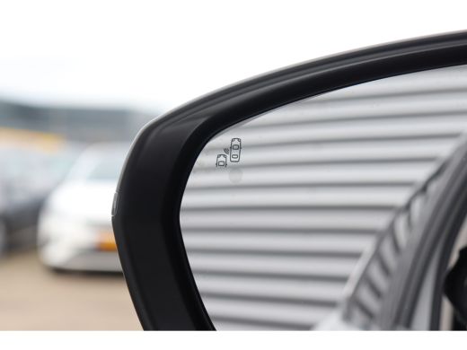 Citroën C5 Aircross Citroën 1.6 PLUG-IN HYBRID 225PK SHINE AUTOMAAT / NAVI / LEDER / CLIMA / FULL-LED / PDC / 19" LMV... ActivLease financial lease