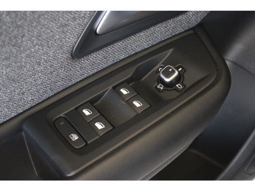 Citroën C5 X 1.2 Turbo 130-PK Business | TREKHAAK | DRAADLOZE CARPLAY | NAVIGATIE | STOELVERWARMING | PDC V+A | ActivLease financial lease