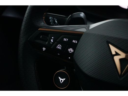 CUPRA Formentor 1.5 e-Hybrid 272PK VZ APP. CONNECT | ELECT. TREKHAAK | ADAPT. CRUISE | LED ActivLease financial lease