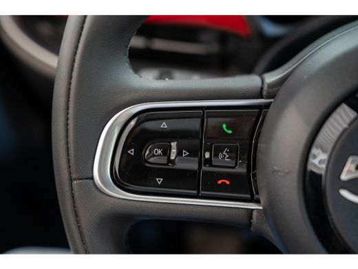 Fiat 500 Urban 42 kWh | Camera | Stoel en Stuurverwarming | Apple Carplay & Android Auto | Parkeersensoren... ActivLease financial lease
