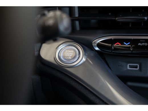 Fiat 500 Urban 42 kWh | Camera | Stoel en Stuurverwarming | Apple Carplay & Android Auto | Parkeersensoren... ActivLease financial lease