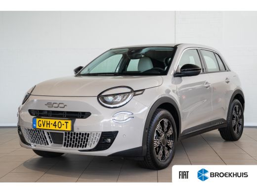 Fiat 600 1.2 Hybrid Urban | Camera | Apple Carplay & Android Auto | Parkeersensoren | Climate Controle | S... Fiat 600 1.2 Hybrid Urban | Camera | Apple Carplay & Android Auto | Parkeersensoren | Climate Controle | S...
