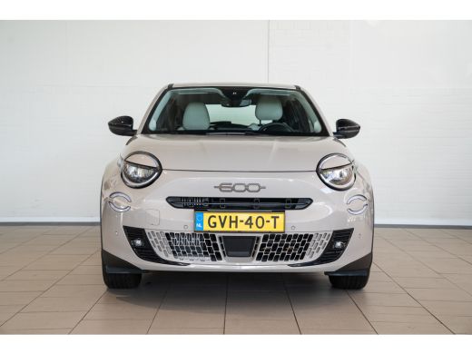 Fiat 600 1.2 Hybrid Urban | Camera | Apple Carplay & Android Auto | Parkeersensoren | Climate Controle | S... ActivLease financial lease
